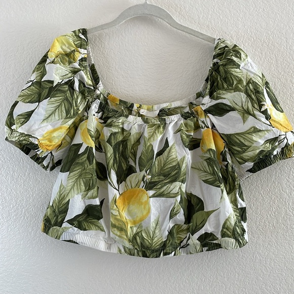 H&M Green and Yellow Oranges Smocked Crop Blouse size M - Picture 2 of 6